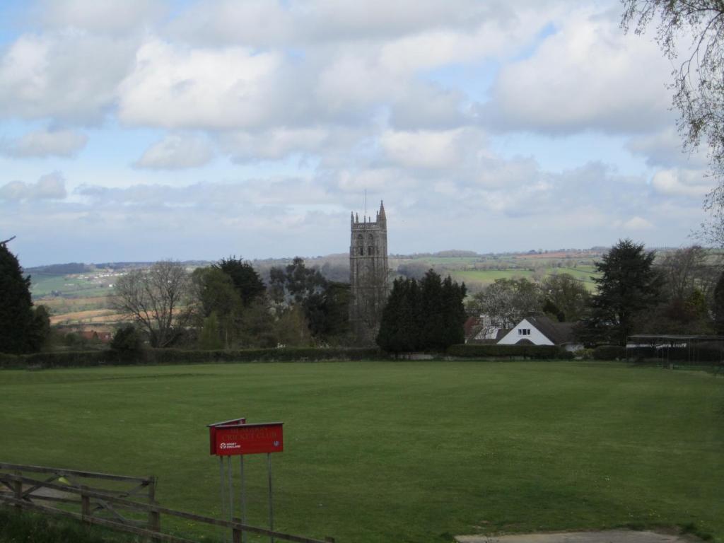 לינה וארוחת בוקר Blagdon School Farm מראה חיצוני תמונה