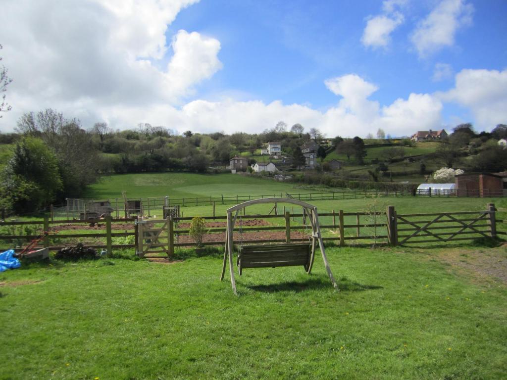 לינה וארוחת בוקר Blagdon School Farm מראה חיצוני תמונה